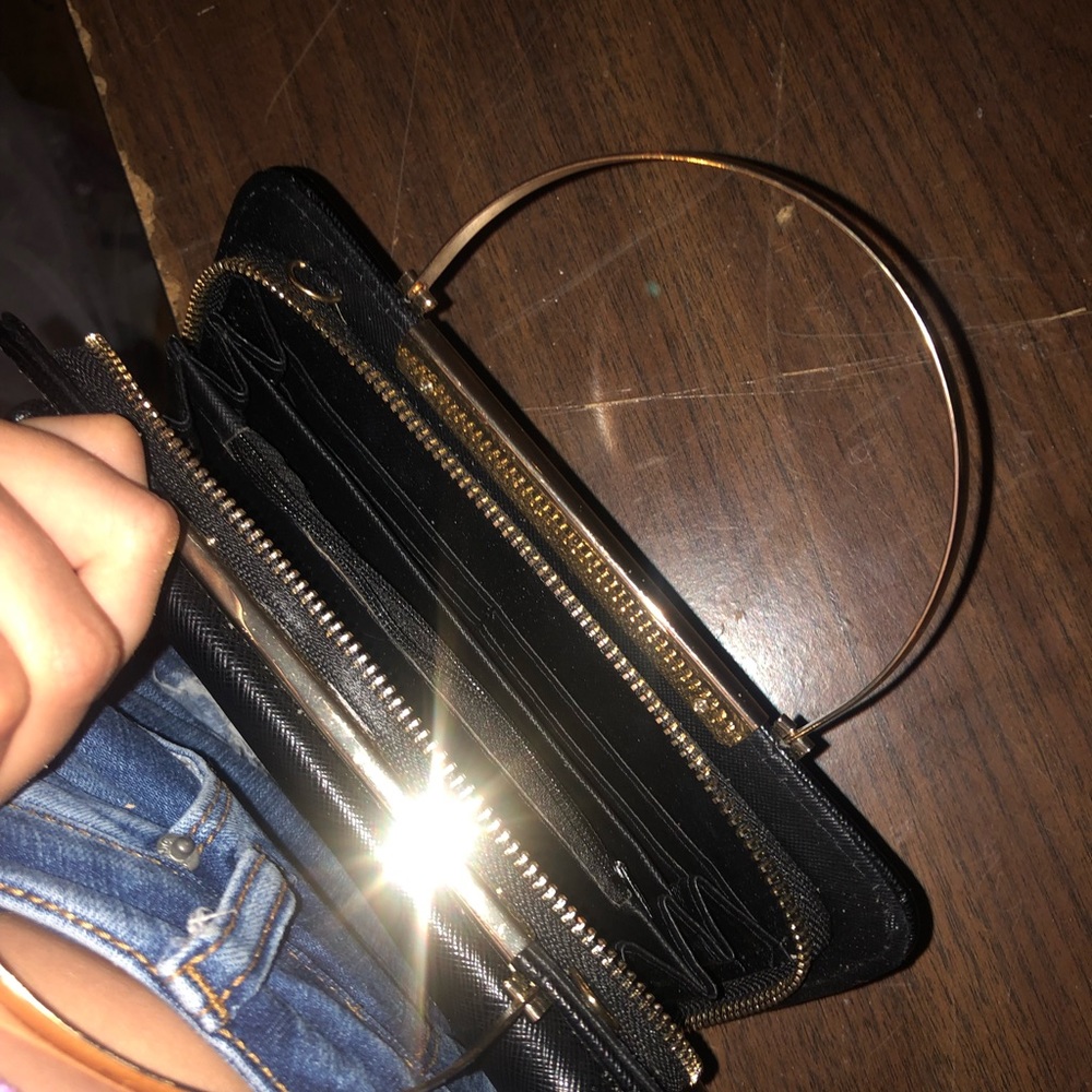 wallet - Picture 2 of 2